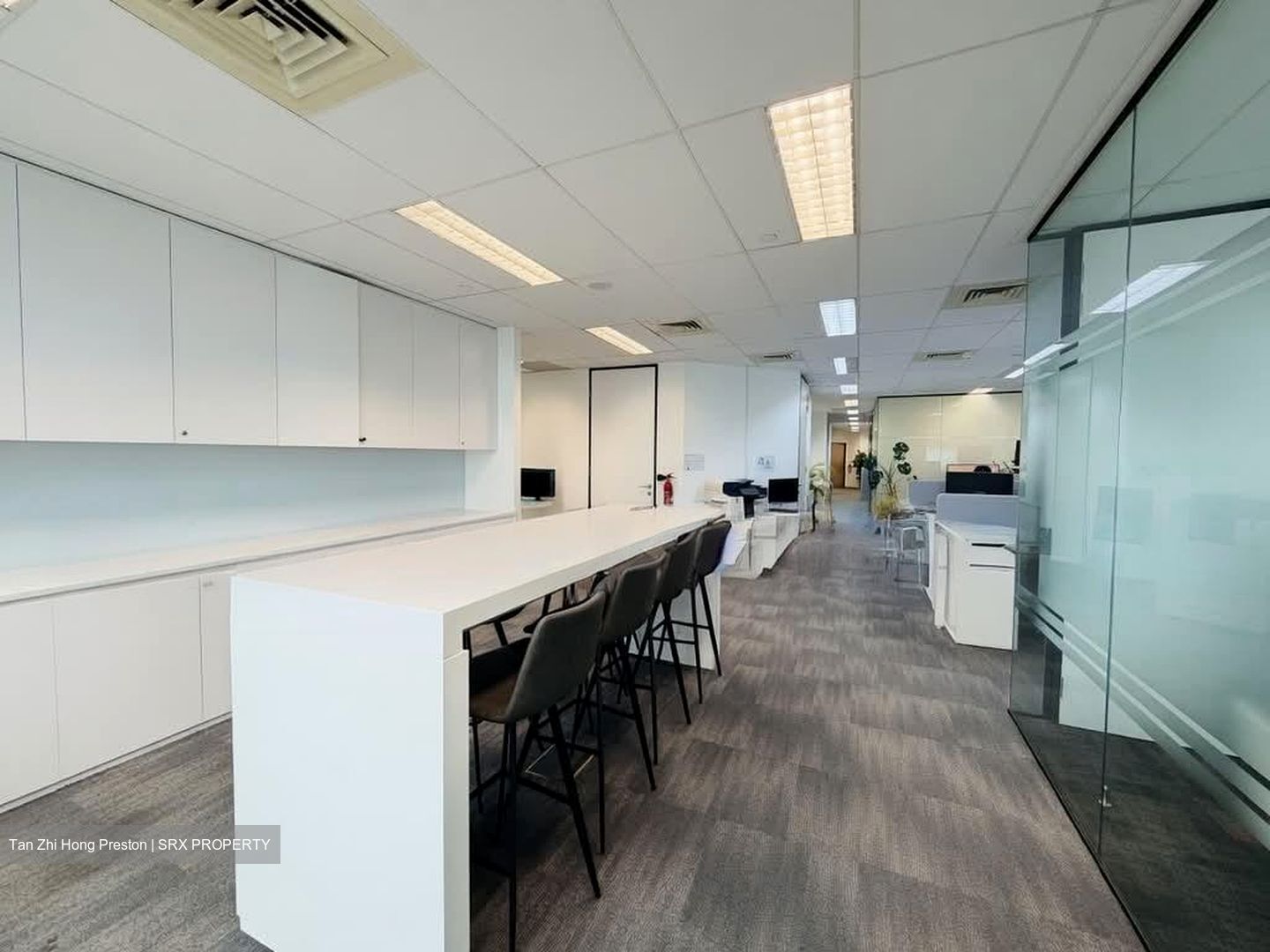 Republic Plaza (D1), Office #591812511